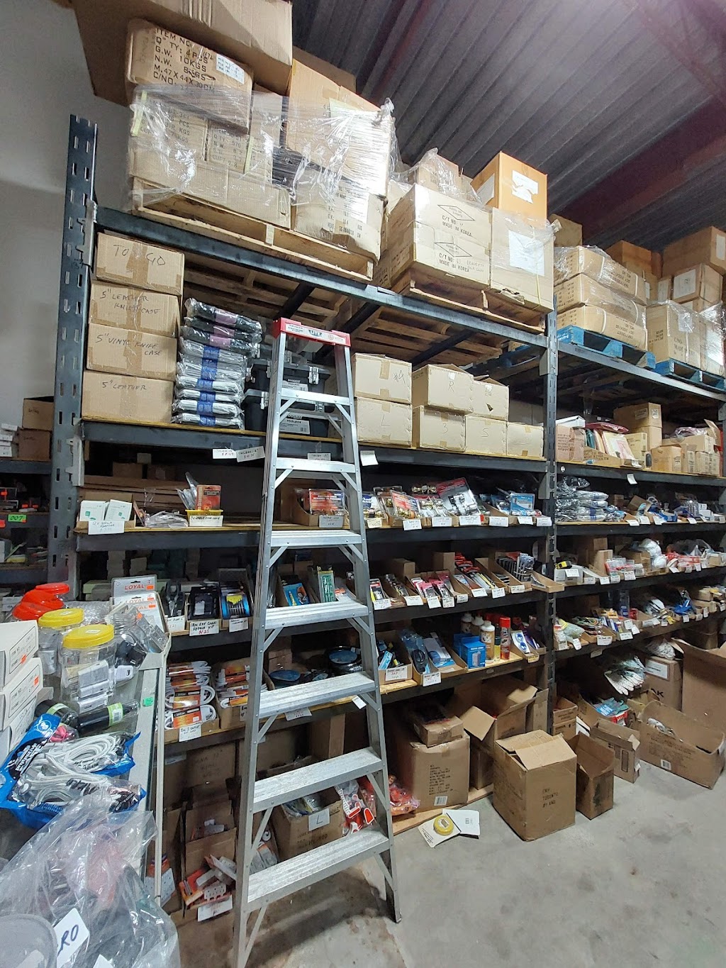 Peoples Cash and Carry/ newbuywholesale.ca | 124R Galaxy Blvd, Etobicoke, ON M9W 4Y6, Canada | Phone: (416) 253-0697