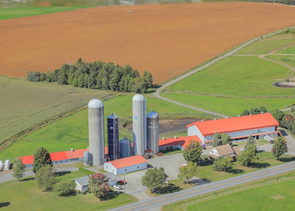 Ferme Provetaz | 411 Chem. Léon-Gérin, Compton, QC J0B 1L0, Canada | Phone: (819) 849-9456