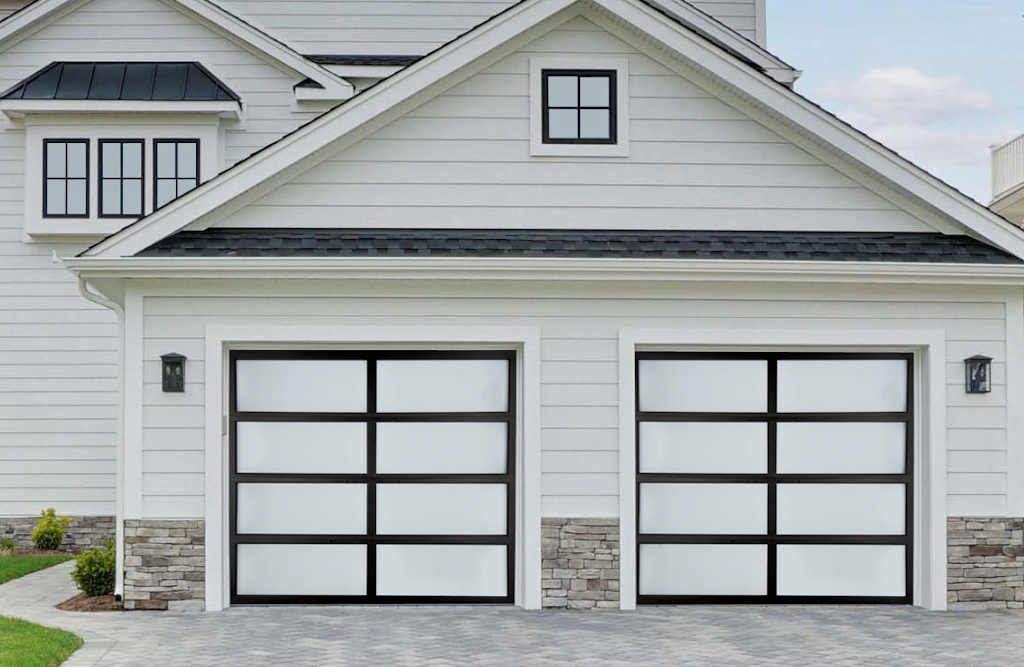 Stacked Overhead Door | 573 Darcy Dr, Strathroy, ON N7G 4L2, Canada | Phone: (226) 883-0315