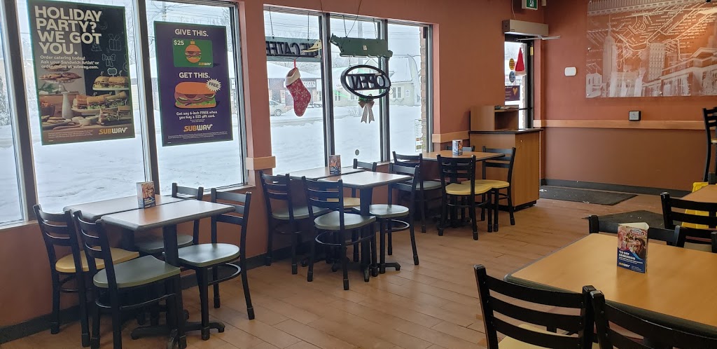 Subway | 29 King St E, Bobcaygeon, ON K0M 1A0, Canada | Phone: (705) 738-1053