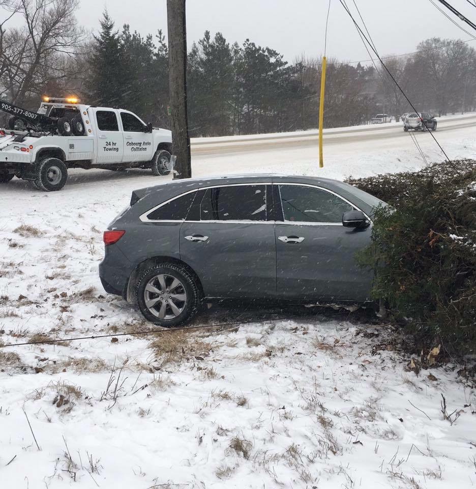 Cobourg Auto Collision - Glass & 24/7 Towing | 620 Ontario St, Cobourg, ON K9A 3C4, Canada | Phone: (905) 377-8008