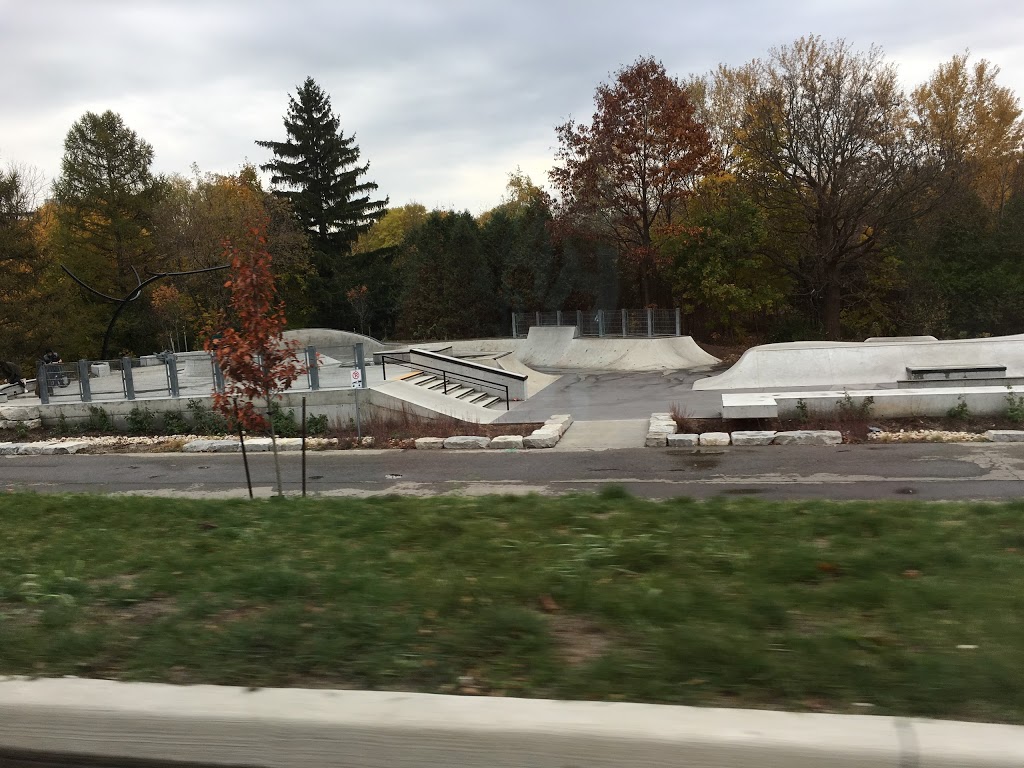 Silvercreek Skatepark | 142 Edinburgh Rd S, Guelph, ON N1H, Canada | Phone: (519) 822-1260