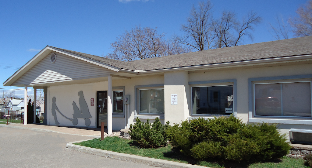 Arnprior Animal Hospital | 55 Daniel St N, Arnprior, ON K7S 2K6, Canada | Phone: (613) 623-3154