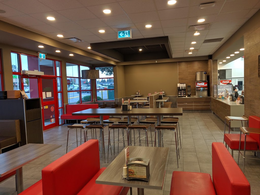 Carls Jr. | 32650 S Fraser Way, Abbotsford, BC V2T 4W2, Canada | Phone: (604) 746-9944