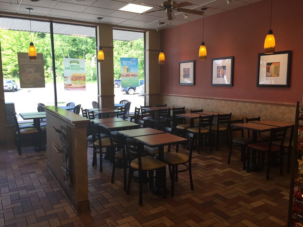 Restaurant SUBWAY | 343 Rue Child, Coaticook, QC J1A 2B5, Canada | Phone: (819) 849-6323