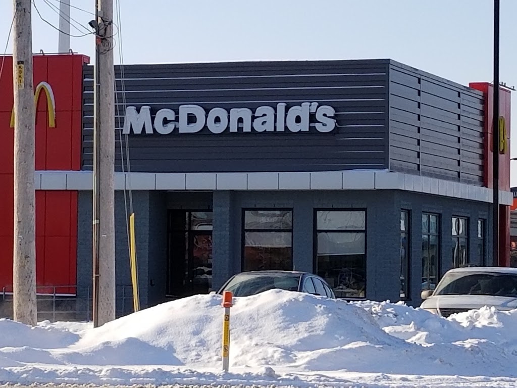 McDonalds | 610 Avenue Saint-Charles, Vaudreuil-Dorion, QC J7V 8H2, Canada | Phone: (450) 510-0500