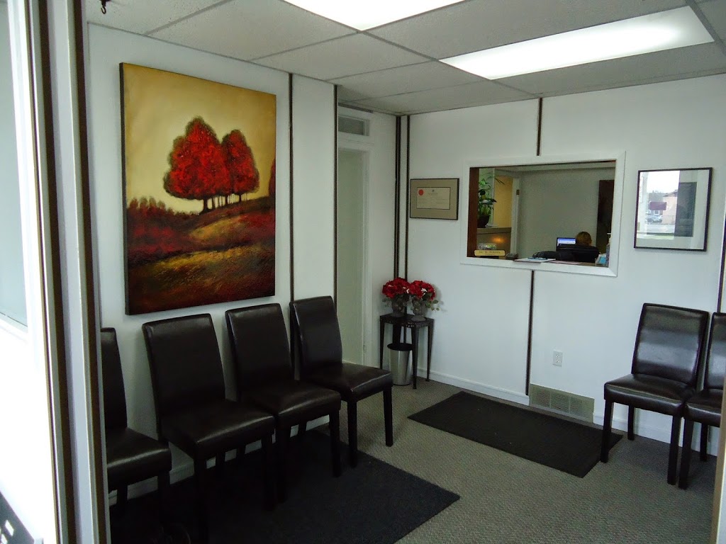 Absolute Chiropractic & Wellness Centre | 123 Niagara St, St. Catharines, ON L2R 4L6, Canada | Phone: (905) 688-5150