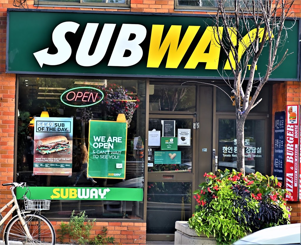 Subway | 731 Bloor St W, Toronto, ON M6G 1L5, Canada | Phone: (416) 538-6661