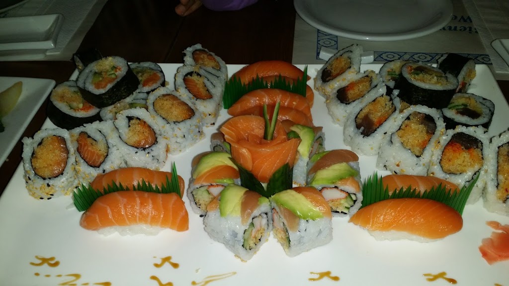 Restaurant Sumo Sushi | 1300 Bd St Jean Baptiste, Pointe-aux-Trembles, QC H1B 4A4, Canada | Phone: (514) 645-2888