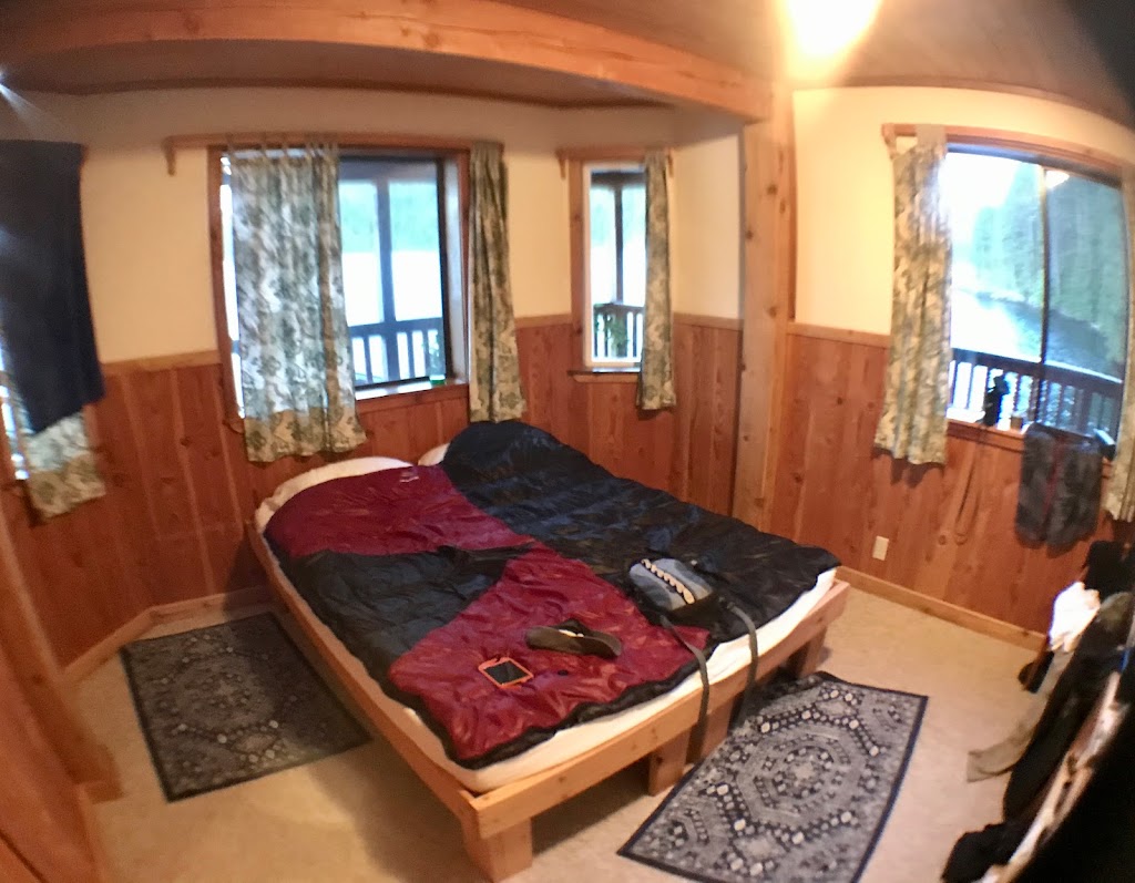 Discovery Islands Lodge | Surge Narrows Rd, Quadra Island, Surge Narrows, BC V0P 1W0, Canada | Phone: (250) 285-2823