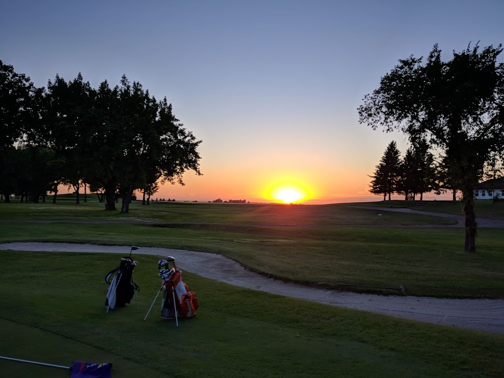 Indian Hill Golf Course | Range Rd 191, Cranford, AB T0K 0R0, Canada | Phone: (403) 345-5911