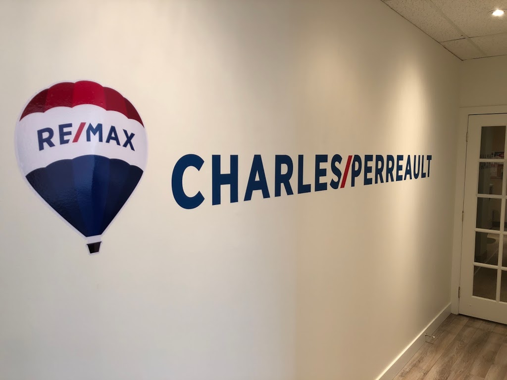 Charles Perreault courtier immobilier Remax | 1257 Bl, Laird Blvd, Mount Royal, QC H3P 2S9, Canada | Phone: (514) 731-7575