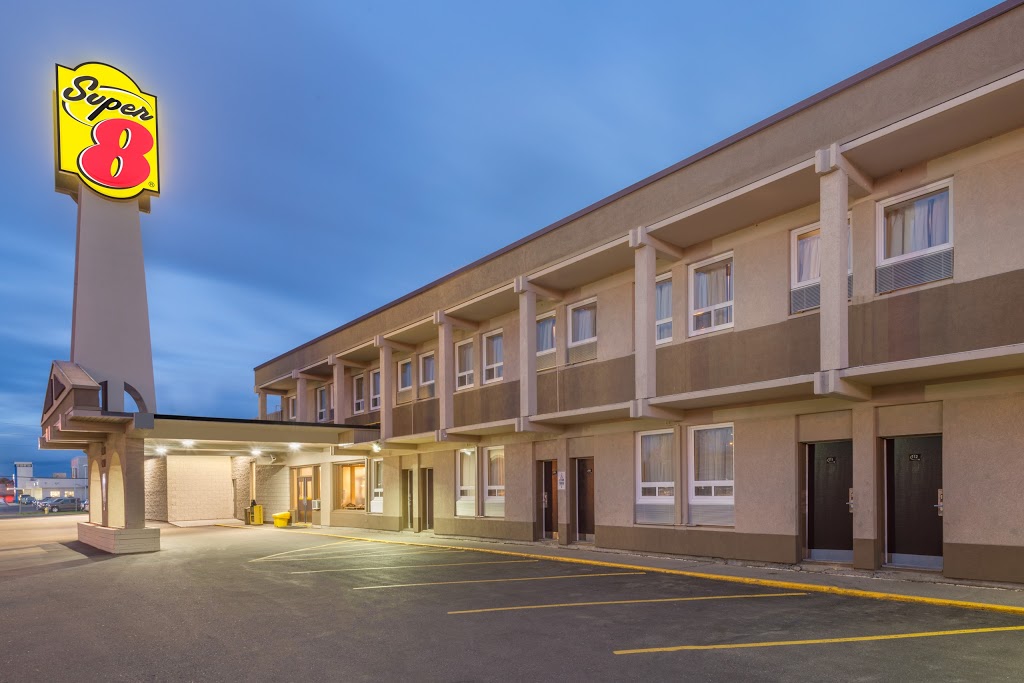 Super 8 by Wyndham Thunder Bay | 439 Memorial Ave, Thunder Bay, ON P7B 3Y6, Canada | Phone: (807) 344-2612