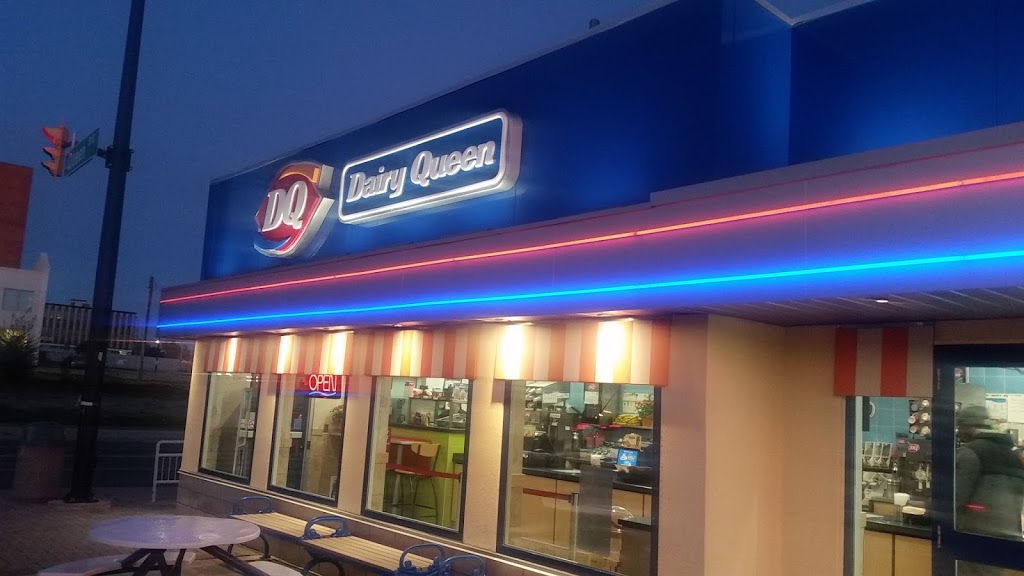 Dairy Queen (Treat) | 133 Queen St E, Brampton, ON L6W 2A9, Canada | Phone: (905) 453-5591