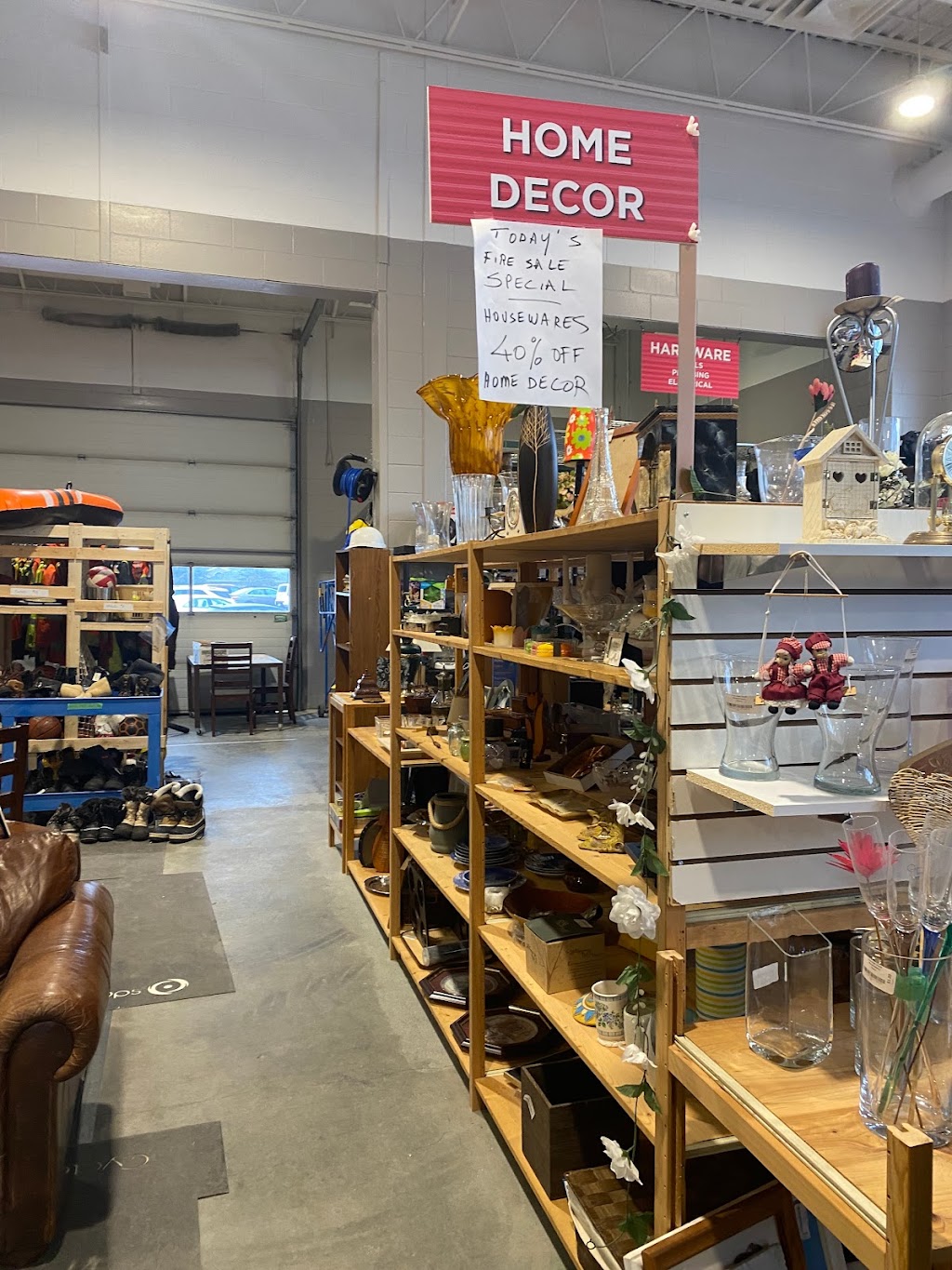 Fire Hall Thrift | 325 Woodbridge Ave, Woodbridge, ON L4L 2V7, Canada | Phone: (647) 945-3473