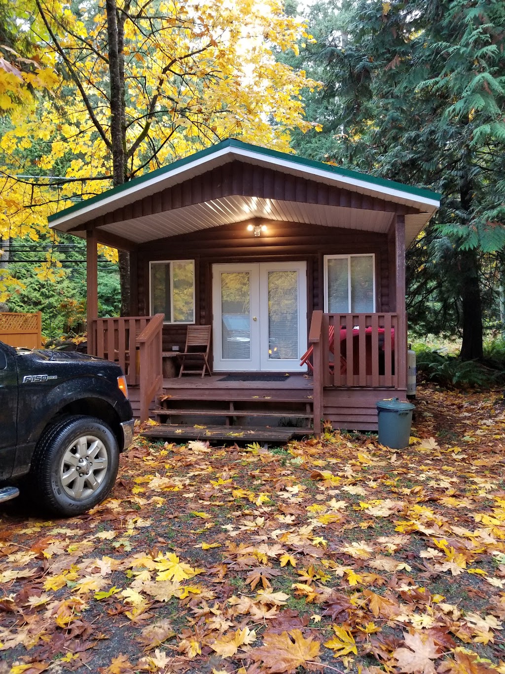 Cedar Grove RV Park & Campground | 246 Riverbend Rd, Qualicum Beach, BC V9K 2N2, Canada | Phone: (250) 752-2442