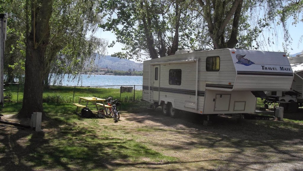 Apple Beach RV Park | 915 Bulrush Rd, Oliver, BC V0H 1T2, Canada | Phone: (855) 358-3287