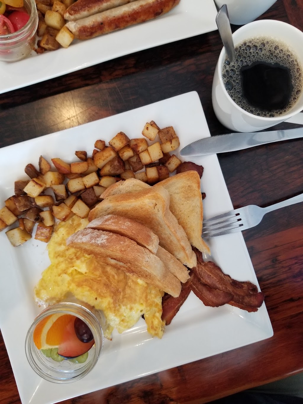 Brick Farm Breakfast | 2116 Danforth Ave, Toronto, ON M4C 1J9, Canada | Phone: (416) 421-0797