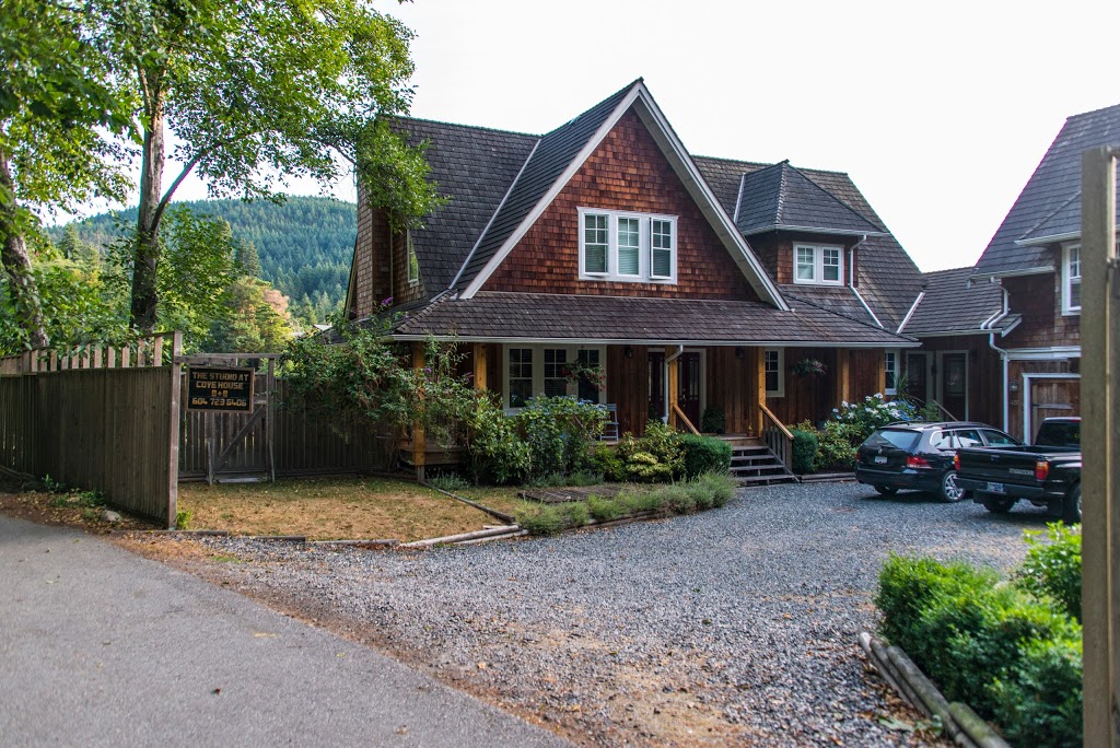 The Studio at Cove House | 426 Union Rd, Bowen Island, BC V0N 1G0, Canada | Phone: (604) 723-6406