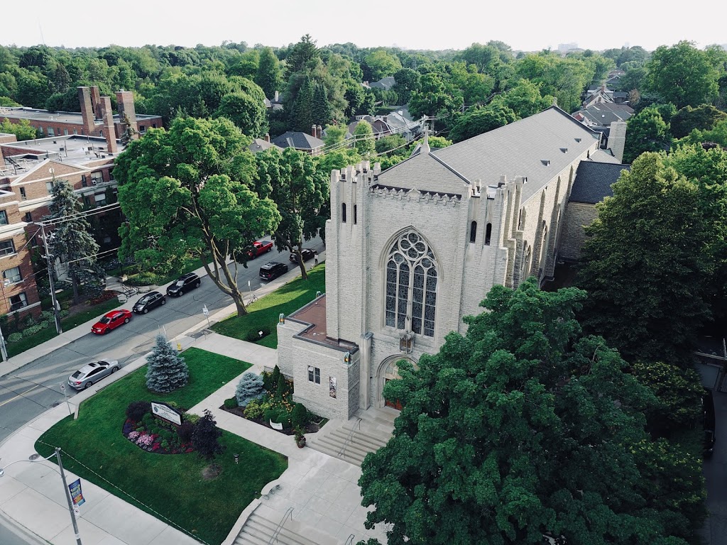 Blessed Sacrament Church | 24 Cheritan Ave, Toronto, ON M4R 1S4, Canada | Phone: (416) 481-2256