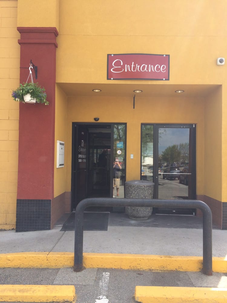 Berezan Liquor Store | 115 Roxby Rd, Kelowna, BC V1X 8A4, Canada | Phone: (250) 765-3188