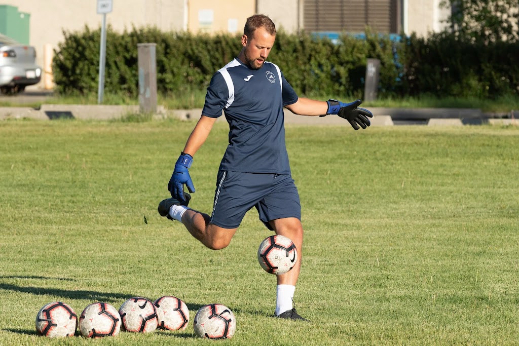 Summit Goalkeeping | 5810 Patina Dr SW #104, Calgary, AB T3H 2Y6, Canada | Phone: (403) 999-7049