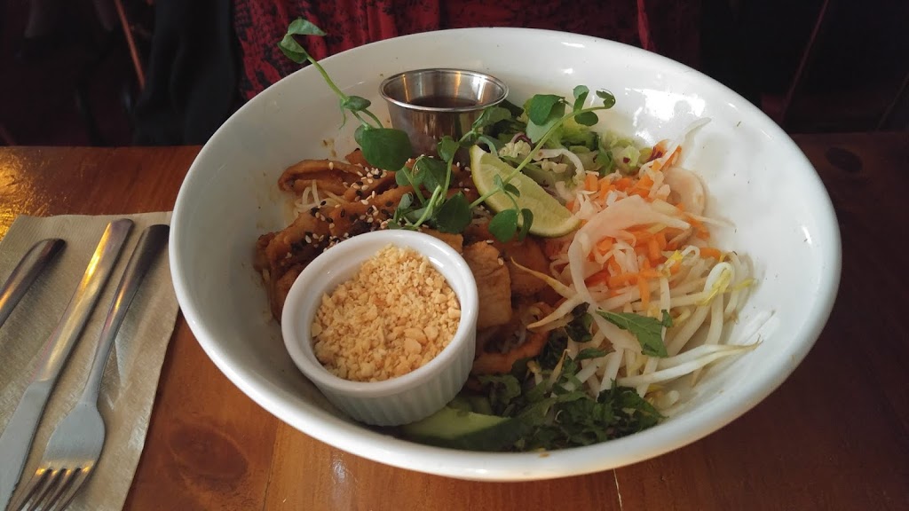 Au Coin du Vietnam | 1530 Rue Galt O, Sherbrooke, QC J1H 2B4, Canada | Phone: (819) 566-8383