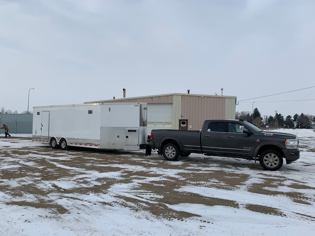 M&P Trailer Sales | 225 43 Ave E, Claresholm, AB T0L 0T0, Canada | Phone: (403) 625-3305