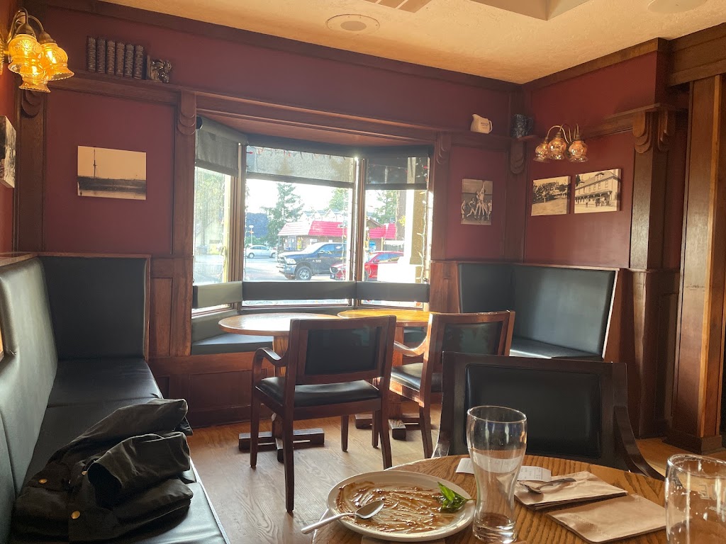 The Rose - neighbourhood public house | 592 Ledsham Rd, Victoria, BC V9B 1W8, Canada | Phone: (250) 478-4200