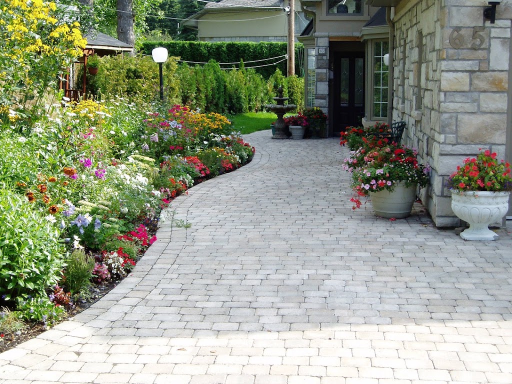 Paradise Gardens Landscaping Reg. | 100 Av. de Newton Square, Pointe-Claire, QC H9R 1H8, Canada | Phone: (514) 426-3360