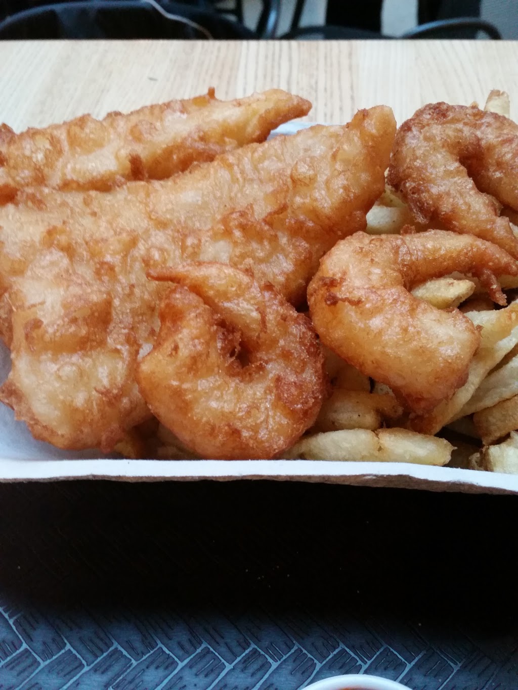 Montgomerys Fish & Chips | Lonsdale Quay Market, 143 - 123 Carrie Cates Ct, North Vancouver, BC V7M 3K7, Canada | Phone: (604) 929-8416