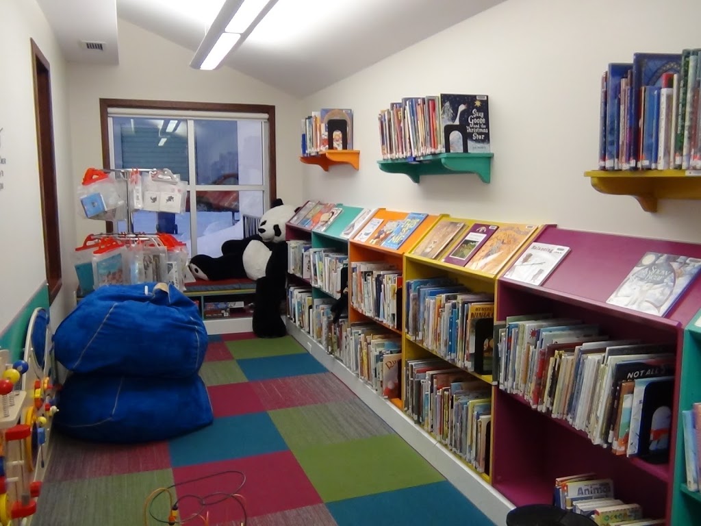 Crossfield Municipal Library | 1210 Railway St, Crossfield, AB T0M 0S0, Canada | Phone: (403) 946-4232