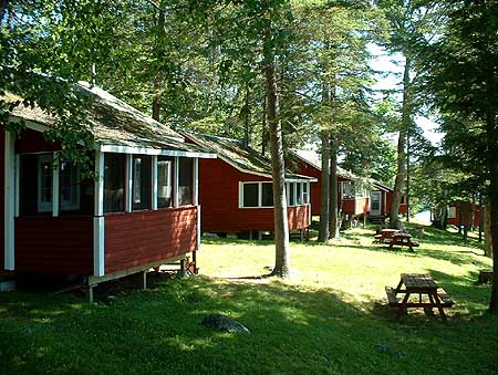 Sunrise Lodge | 62 Sunrise Rd, Maynooth, ON K0L 2S0, Canada | Phone: (647) 545-1324