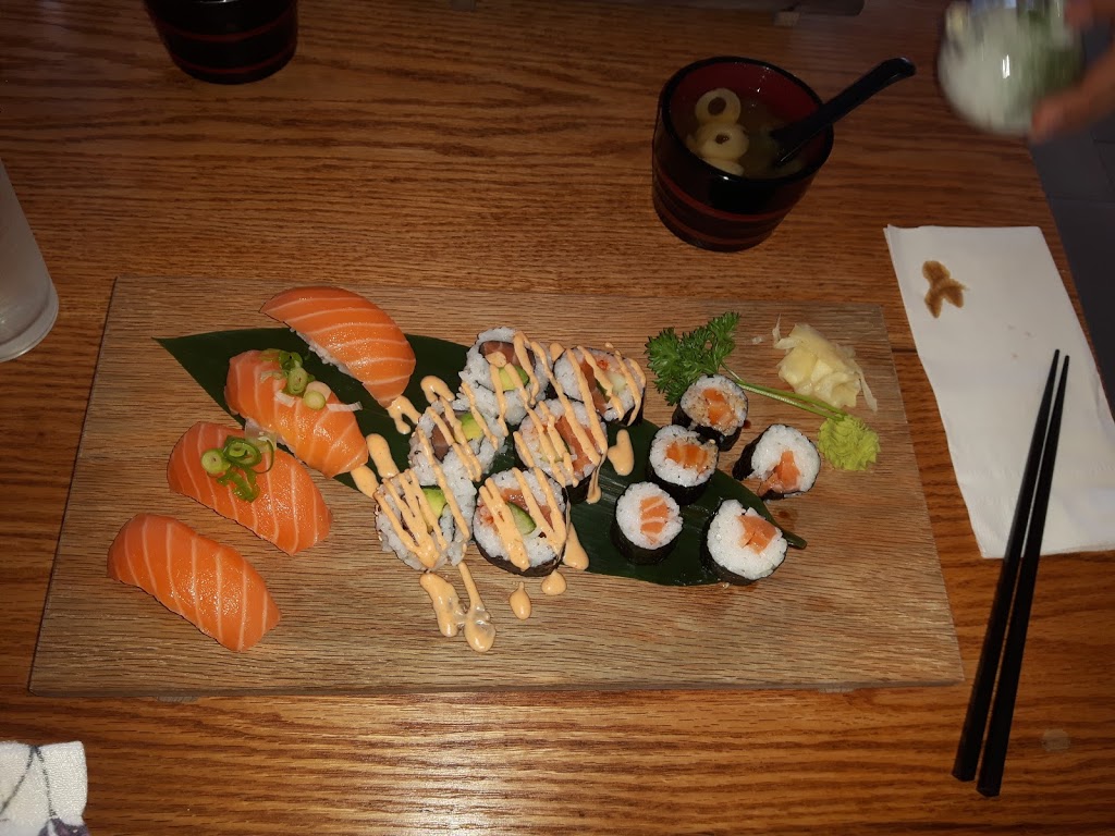 Maki Sushi & Noodle | 1218 15 Unit2, Kingston, ON K7L 0C4, Canada | Phone: (613) 545-5656