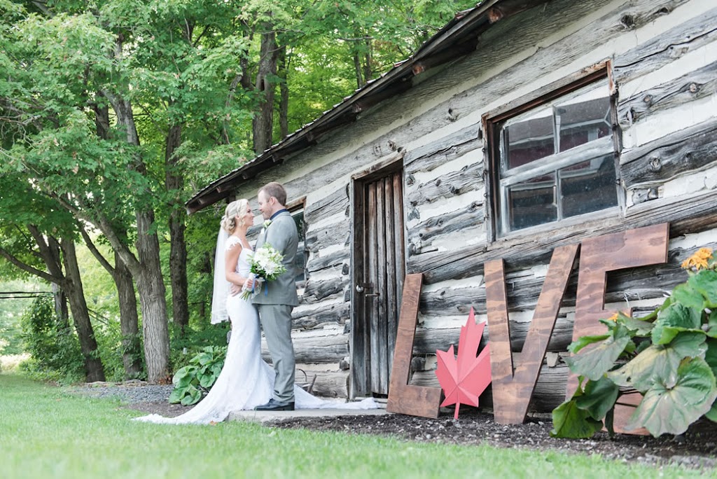 Temples Country Weddings | 1700 Ferguson Falls Rd, Lanark, ON K0G 1K0, Canada | Phone: (613) 253-7000