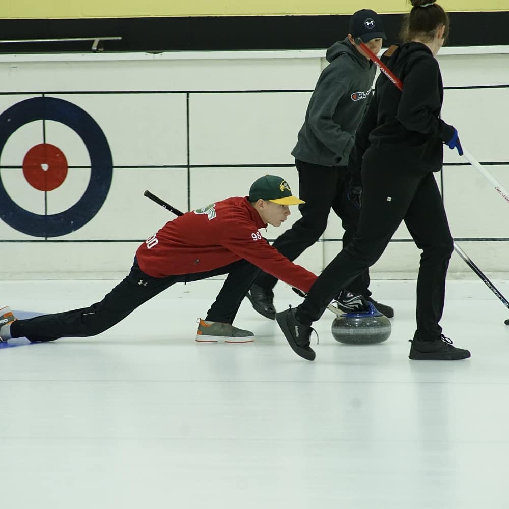 Stroud Curling Club | 7883 Yonge St, Innisfil, ON L9S 1K8, Canada | Phone: (705) 436-1473