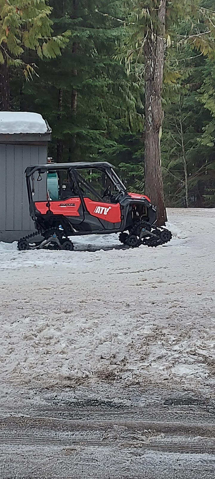 Blackcomb Snowmobile Base Operations | Whistler, BC V0N 1B1, Canada | Phone: (604) 932-6681