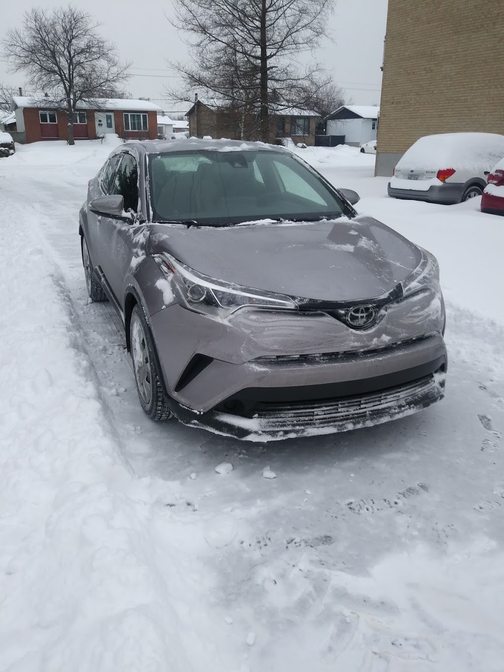 Toyota St-Jerome | 16500 Montée Guénette, Mirabel, QC J7J 2E2, Canada | Phone: (450) 438-1255