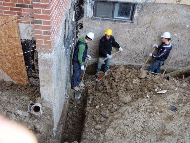 Leaky Wet Damp Basement Waterproofing, Drain Works, Underpinning | 80 Shorncliffe Rd #5b, Etobicoke, ON M8Z 5K5, Canada | Phone: (416) 734-0004