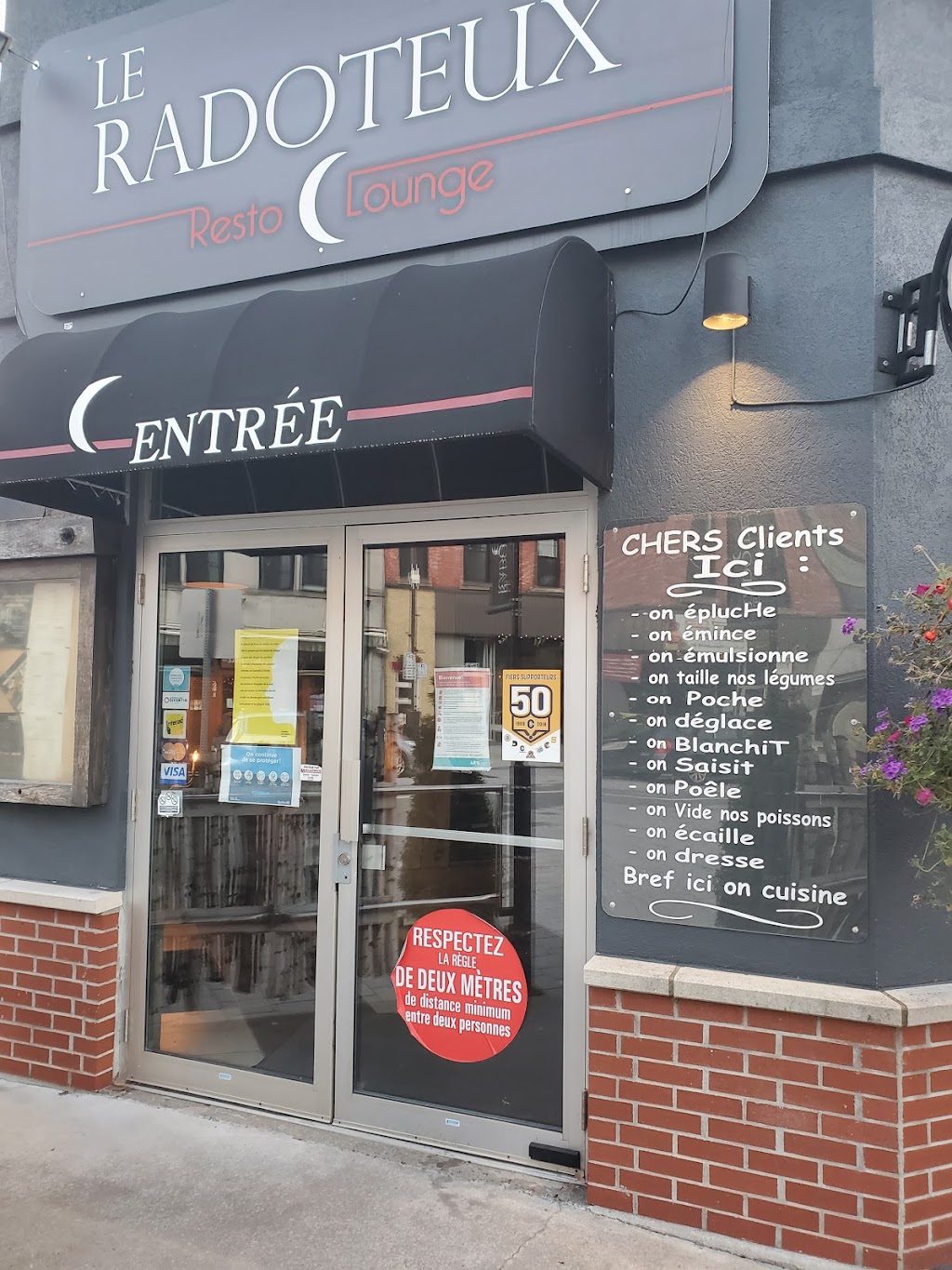 Le Radoteux | 610 5e rue de la Pointe, Shawinigan, QC G9N 1E9, Canada | Phone: (819) 537-4545