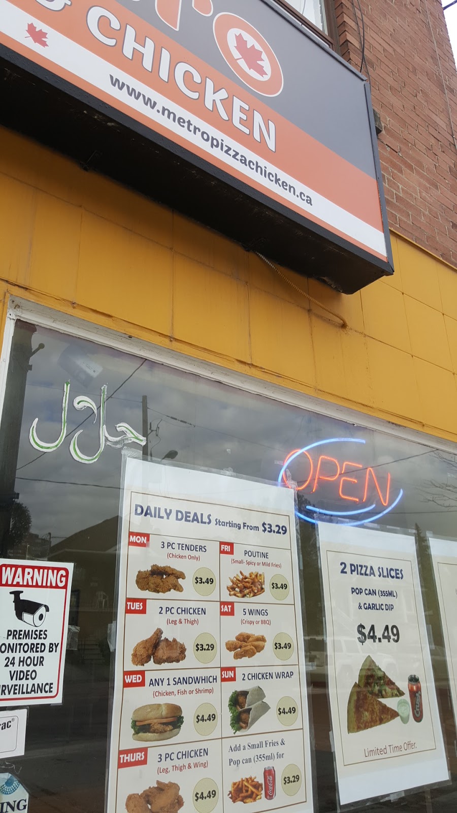 Metro Pizza & Chicken | 1856 Keele St, York, ON M6M 3X5, Canada | Phone: (416) 653-3333