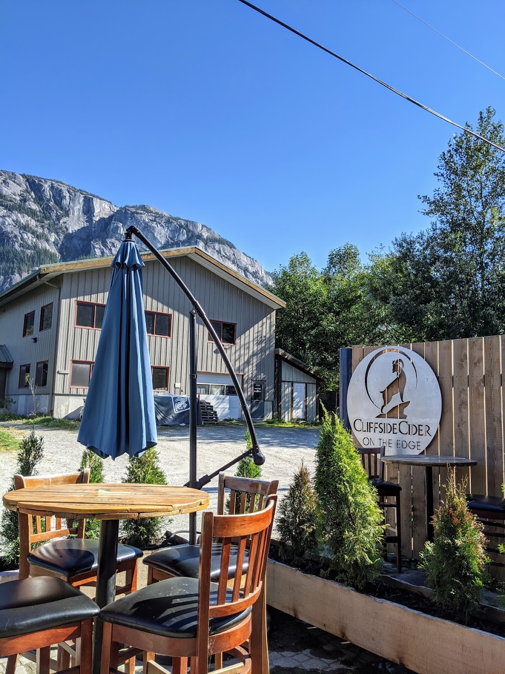 Cliffside Cider | 37760 2 Ave #103, Squamish, BC V0N 3G0, Canada | Phone: (778) 389-3343