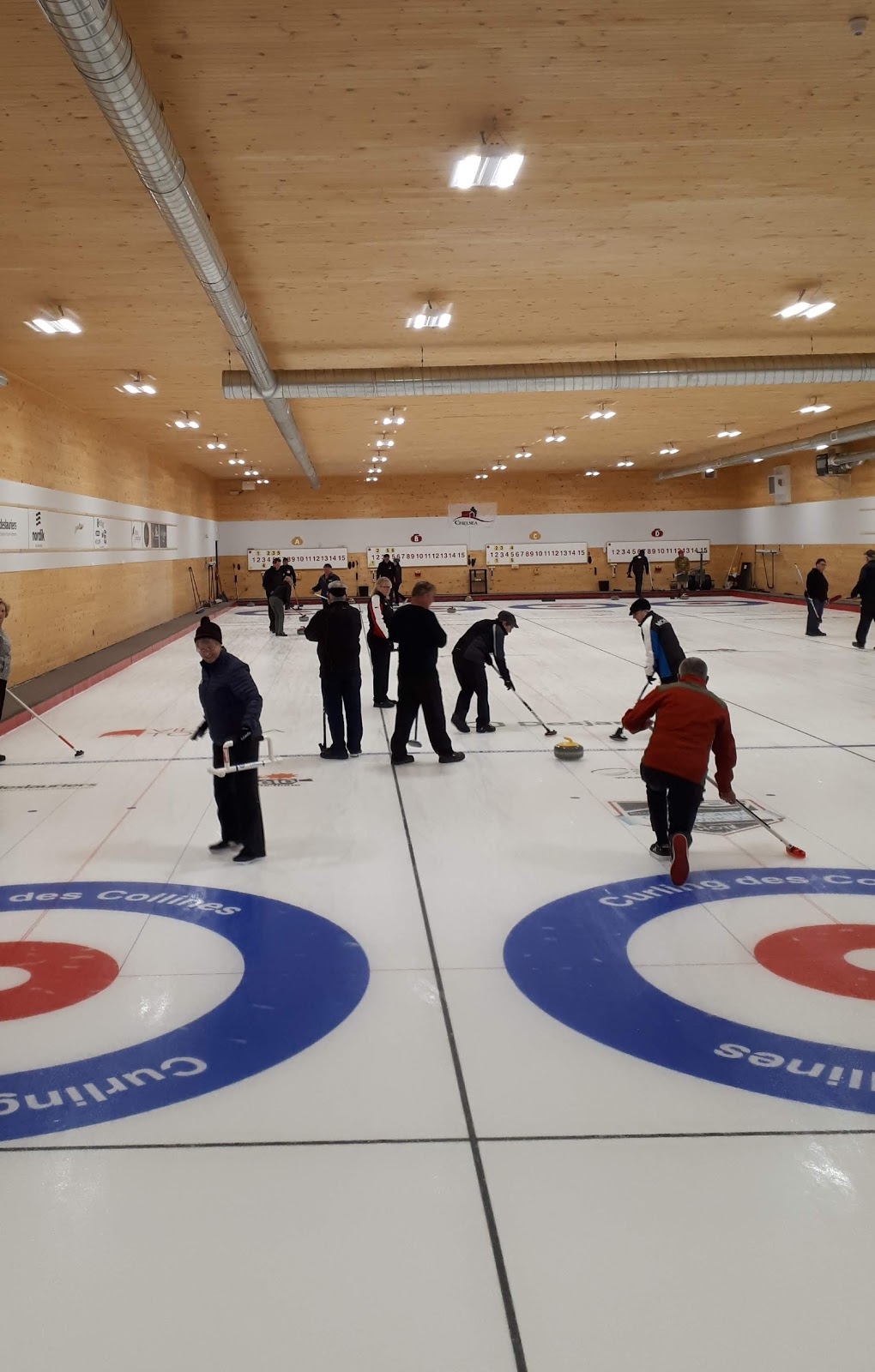 Curling des Collines | 104 Chem. Old Chelsea, Chelsea, QC J9B 1C1, Canada | Phone: (819) 866-3031