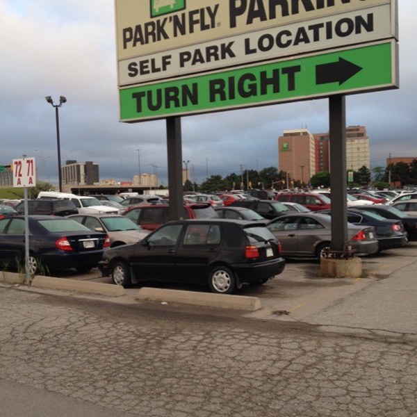 ParkN Fly - Toronto Airport Parking | 933 Dixon Rd, Etobicoke, ON M9W 1J8, Canada | Phone: (905) 677-9143