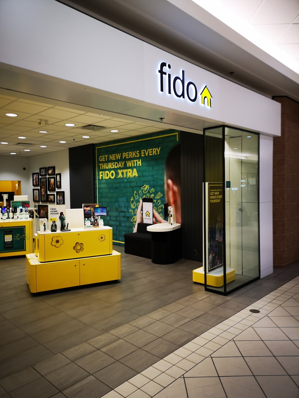 Fido | 1632 14 Ave NW Unit 1737, Calgary, AB T2N 1M7, Canada | Phone: (403) 918-8000