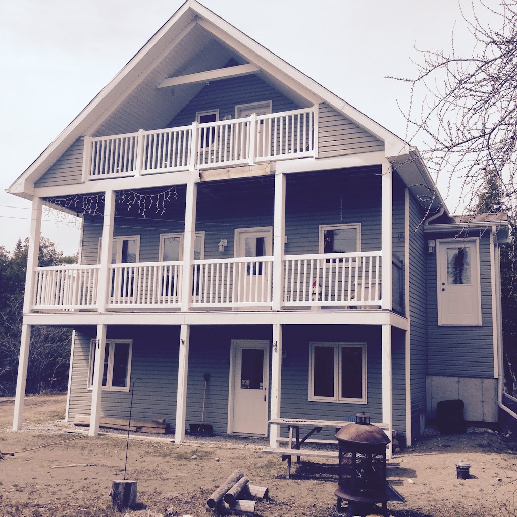 Bruce Peninsula Cottage Rentals | 24 Cherry Hill Rd, Lions Head, ON N0H 1W0, Canada | Phone: (647) 885-6998