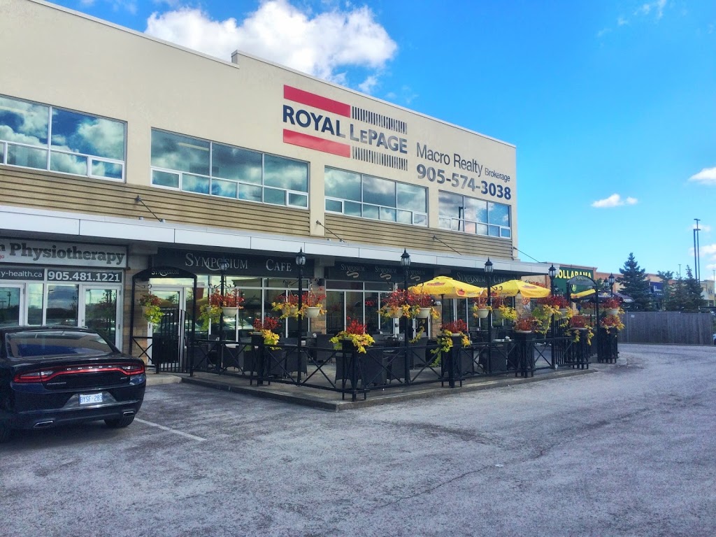 Royal LePage Macro Realty, Brokerage | 2247 Rymal Rd E #250, Stoney Creek, ON L8J 2V8, Canada | Phone: (905) 574-3038