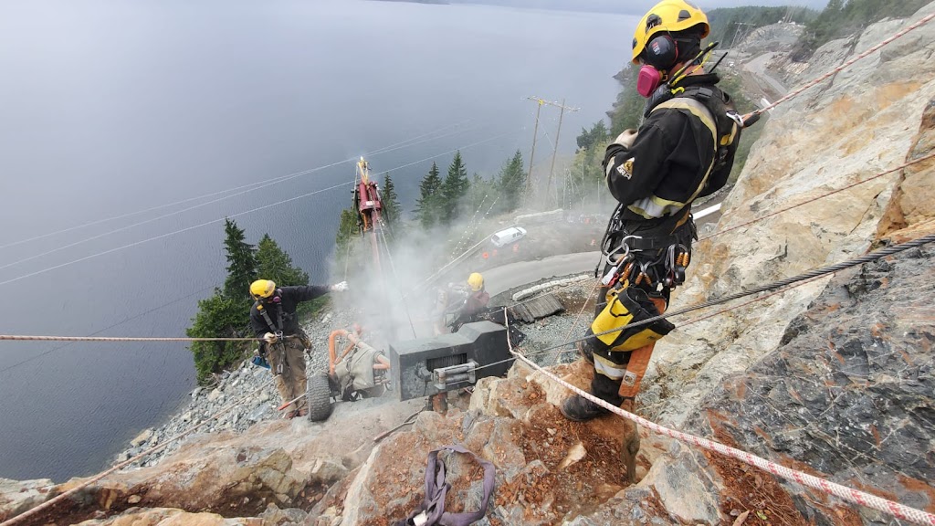 Global Rope Access | 39400 Government Rd, Squamish, BC V8B 0E1, Canada | Phone: (866) 762-5439