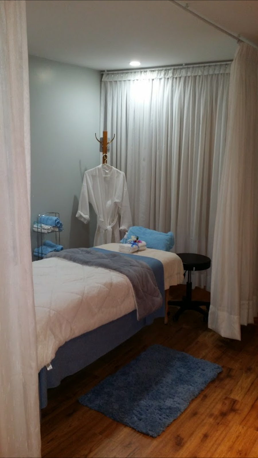 DALILAS MASSAGE | 38012 Cleveland Ave, Squamish, BC V8B 0A1, Canada | Phone: (604) 849-4004