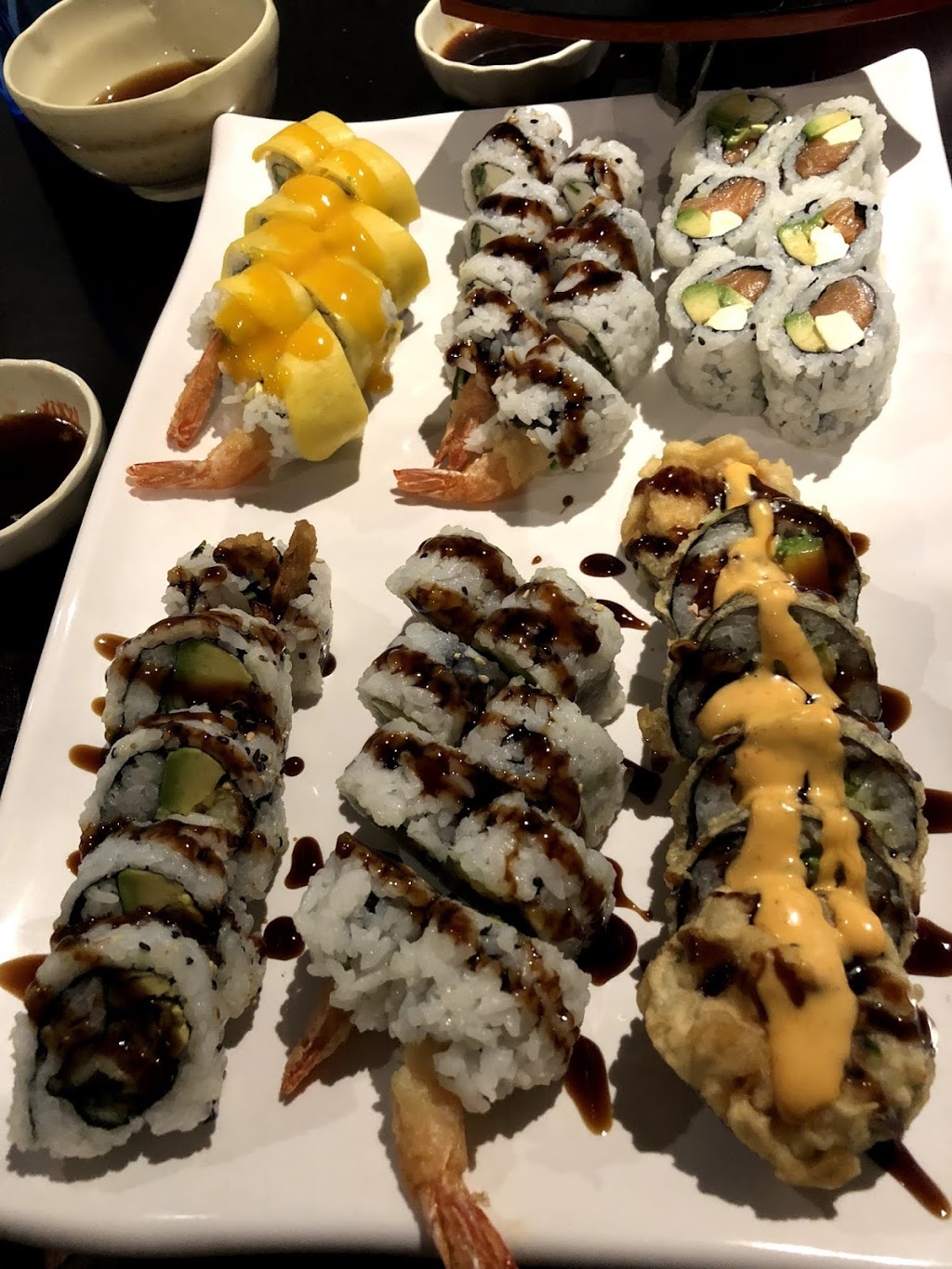 Do Eat Sushi | 43 Main St E, Grimsby, ON L3M 1M7, Canada | Phone: (905) 945-0888